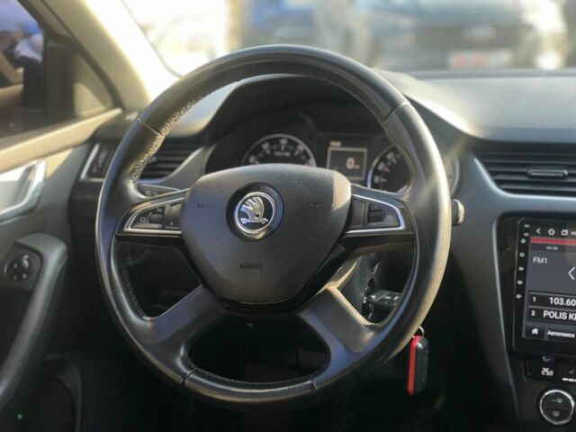 Белый Шкода Октавия, объемом двигателя 1.4 л и пробегом 255 тыс. км за 9400 $, фото 16 на Automoto.ua