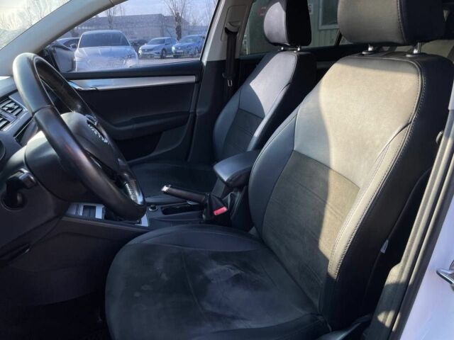 Белый Шкода Октавия, объемом двигателя 1.4 л и пробегом 255 тыс. км за 9400 $, фото 14 на Automoto.ua