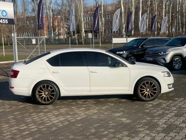 Белый Шкода Октавия, объемом двигателя 1.4 л и пробегом 255 тыс. км за 9400 $, фото 7 на Automoto.ua