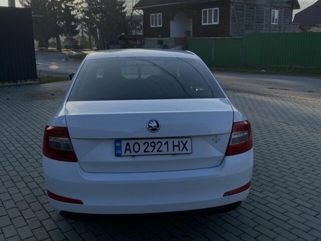 Білий Шкода Октавія, об'ємом двигуна 1.6 л та пробігом 297 тис. км за 9000 $, фото 3 на Automoto.ua