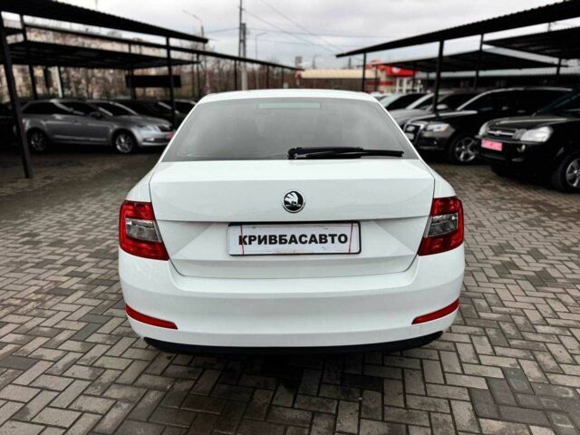Белый Шкода Октавия, объемом двигателя 1.6 л и пробегом 240 тыс. км за 8700 $, фото 7 на Automoto.ua