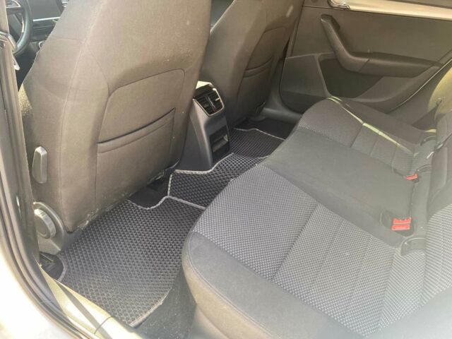 Белый Шкода Октавия, объемом двигателя 1.6 л и пробегом 180 тыс. км за 10790 $, фото 15 на Automoto.ua