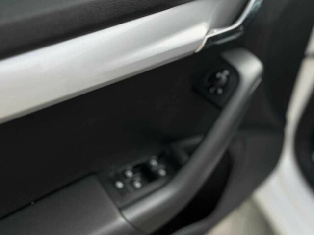 Белый Шкода Октавия, объемом двигателя 2 л и пробегом 292 тыс. км за 11999 $, фото 16 на Automoto.ua