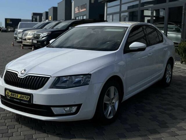 Белый Шкода Октавия, объемом двигателя 2 л и пробегом 292 тыс. км за 11999 $, фото 2 на Automoto.ua