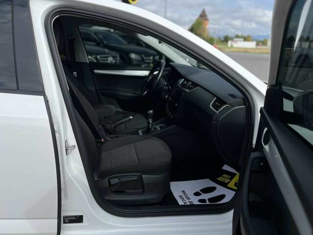 Белый Шкода Октавия, объемом двигателя 2 л и пробегом 292 тыс. км за 11999 $, фото 21 на Automoto.ua