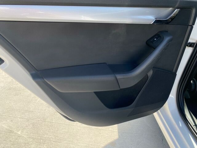 Белый Шкода Октавия, объемом двигателя 1.6 л и пробегом 180 тыс. км за 10790 $, фото 17 на Automoto.ua