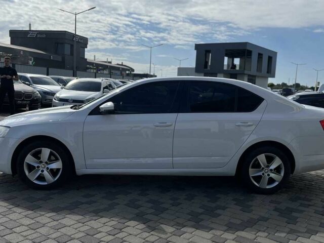 Белый Шкода Октавия, объемом двигателя 2 л и пробегом 292 тыс. км за 11999 $, фото 3 на Automoto.ua