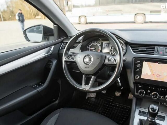 Білий Шкода Октавія, об'ємом двигуна 0 л та пробігом 100 тис. км за 3500 $, фото 3 на Automoto.ua