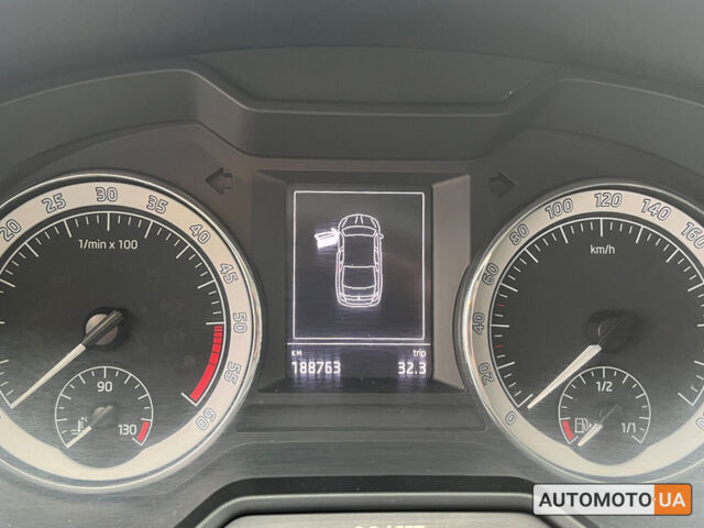 Белый Шкода Октавия, объемом двигателя 1.6 л и пробегом 189 тыс. км за 14600 $, фото 12 на Automoto.ua