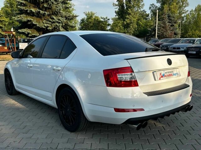 Білий Шкода Октавія, об'ємом двигуна 1.8 л та пробігом 126 тис. км за 14200 $, фото 4 на Automoto.ua