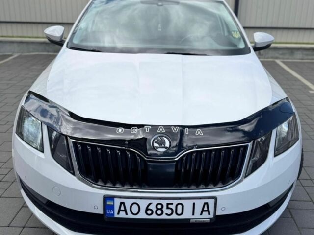 Білий Шкода Октавія, об'ємом двигуна 1.6 л та пробігом 275 тис. км за 12000 $, фото 13 на Automoto.ua