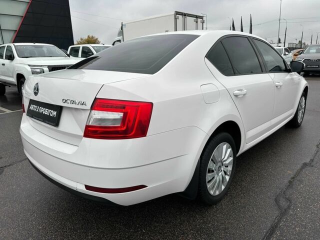 Білий Шкода Октавія, об'ємом двигуна 1.4 л та пробігом 242 тис. км за 11300 $, фото 6 на Automoto.ua
