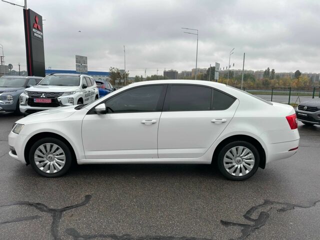 Білий Шкода Октавія, об'ємом двигуна 1.4 л та пробігом 242 тис. км за 11300 $, фото 3 на Automoto.ua