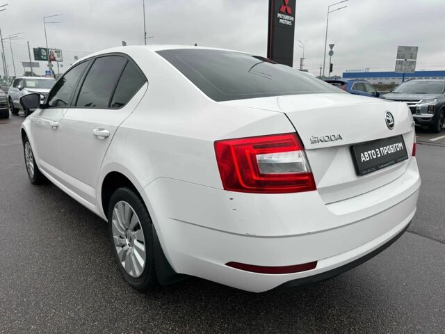 Білий Шкода Октавія, об'ємом двигуна 1.4 л та пробігом 242 тис. км за 11300 $, фото 4 на Automoto.ua