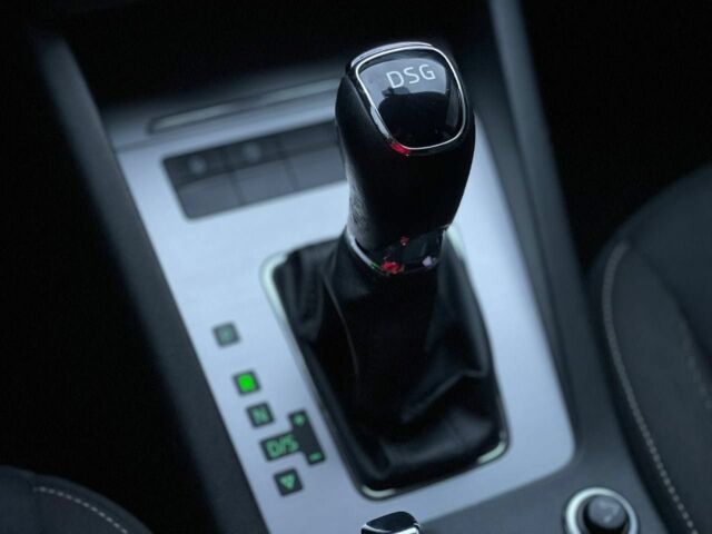 Білий Шкода Октавія, об'ємом двигуна 2 л та пробігом 198 тис. км за 14600 $, фото 17 на Automoto.ua