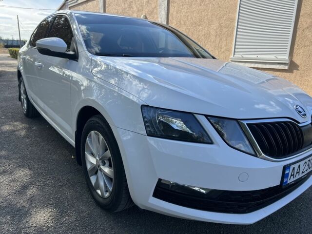 Белый Шкода Октавия, объемом двигателя 1.4 л и пробегом 200 тыс. км за 11300 $, фото 14 на Automoto.ua