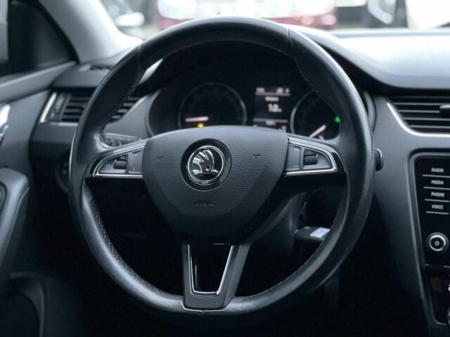 Білий Шкода Октавія, об'ємом двигуна 2 л та пробігом 198 тис. км за 14600 $, фото 10 на Automoto.ua