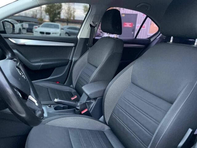 Білий Шкода Октавія, об'ємом двигуна 2 л та пробігом 198 тис. км за 14600 $, фото 14 на Automoto.ua