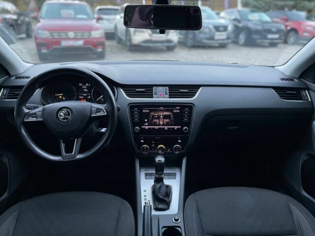 Білий Шкода Октавія, об'ємом двигуна 2 л та пробігом 198 тис. км за 14600 $, фото 16 на Automoto.ua