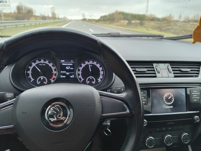 Білий Шкода Октавія, об'ємом двигуна 1.6 л та пробігом 228 тис. км за 13100 $, фото 6 на Automoto.ua