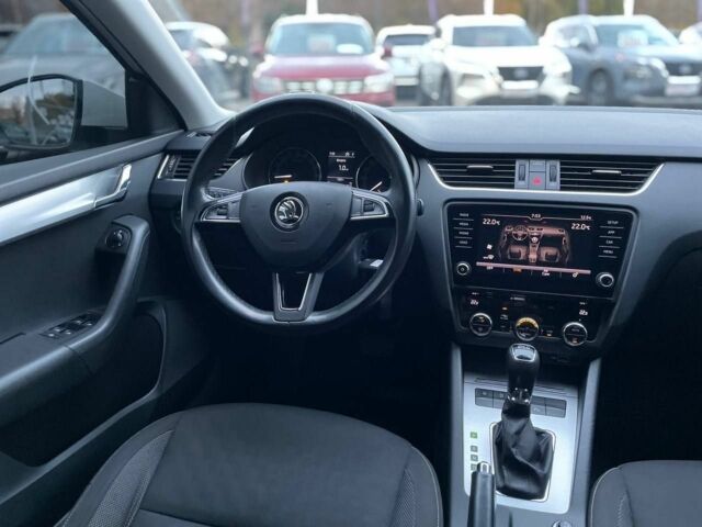 Білий Шкода Октавія, об'ємом двигуна 2 л та пробігом 198 тис. км за 14600 $, фото 9 на Automoto.ua