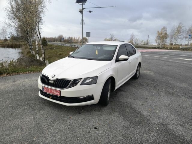 Білий Шкода Октавія, об'ємом двигуна 1.6 л та пробігом 228 тис. км за 13100 $, фото 4 на Automoto.ua
