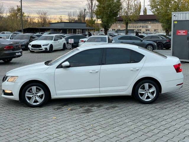 Білий Шкода Октавія, об'ємом двигуна 2 л та пробігом 198 тис. км за 14600 $, фото 3 на Automoto.ua