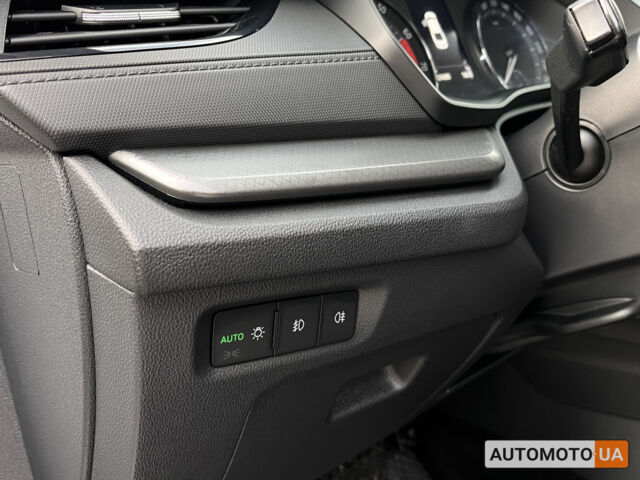 Білий Шкода Октавія, об'ємом двигуна 1.4 л та пробігом 124 тис. км за 19872 $, фото 33 на Automoto.ua