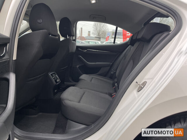 Белый Шкода Октавия, объемом двигателя 1.4 л и пробегом 114 тыс. км за 18484 $, фото 28 на Automoto.ua