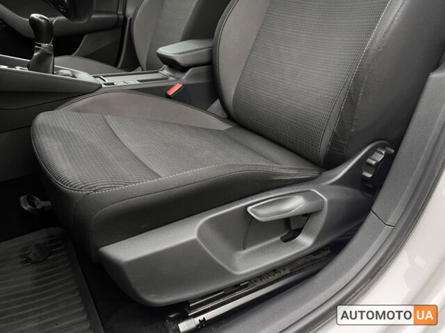 Белый Шкода Октавия, объемом двигателя 1.4 л и пробегом 114 тыс. км за 18484 $, фото 10 на Automoto.ua