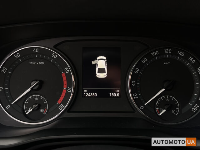 Білий Шкода Октавія, об'ємом двигуна 1.4 л та пробігом 124 тис. км за 19872 $, фото 34 на Automoto.ua