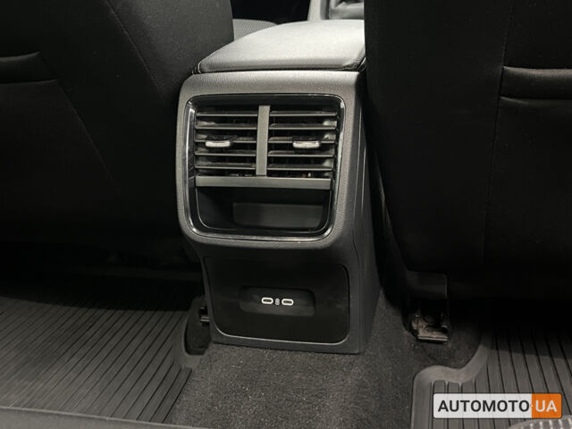 Белый Шкода Октавия, объемом двигателя 1.4 л и пробегом 114 тыс. км за 18484 $, фото 25 на Automoto.ua