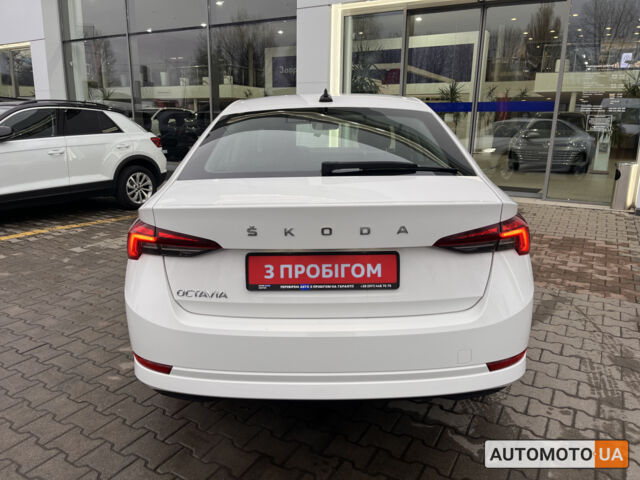Білий Шкода Октавія, об'ємом двигуна 1.4 л та пробігом 114 тис. км за 18563 $, фото 34 на Automoto.ua