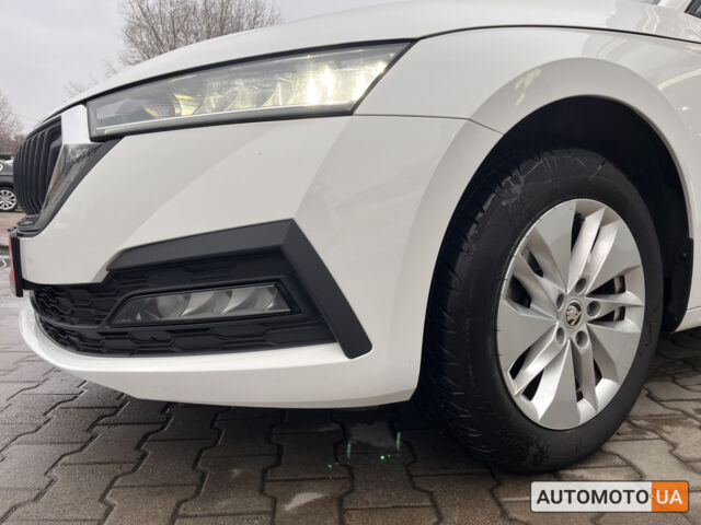 Білий Шкода Октавія, об'ємом двигуна 1.4 л та пробігом 114 тис. км за 18563 $, фото 2 на Automoto.ua