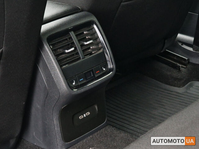 Белый Шкода Октавия, объемом двигателя 1.4 л и пробегом 160 тыс. км за 19000 $, фото 26 на Automoto.ua