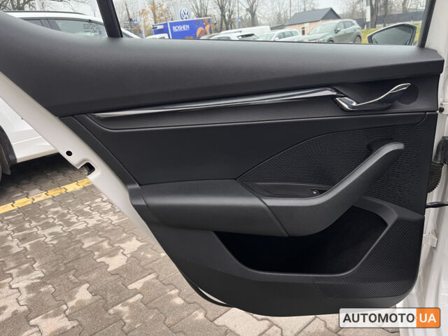 Білий Шкода Октавія, об'ємом двигуна 1.4 л та пробігом 114 тис. км за 18563 $, фото 26 на Automoto.ua