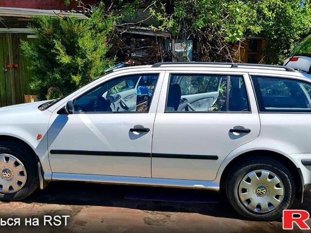 Белый Шкода Октавия, объемом двигателя 1.6 л и пробегом 0 тыс. км за 2700 $, фото 2 на Automoto.ua