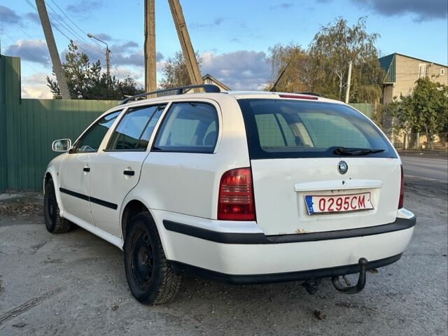 Білий Шкода Октавія, об'ємом двигуна 1.9 л та пробігом 320 тис. км за 2000 $, фото 2 на Automoto.ua