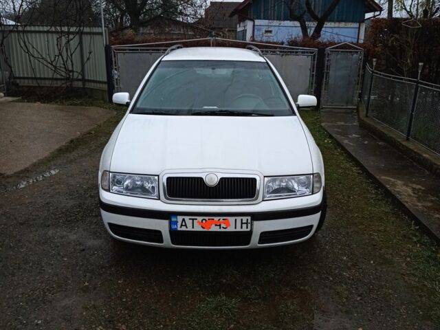 Белый Шкода Октавия, объемом двигателя 1.9 л и пробегом 27 тыс. км за 4690 $, фото 2 на Automoto.ua