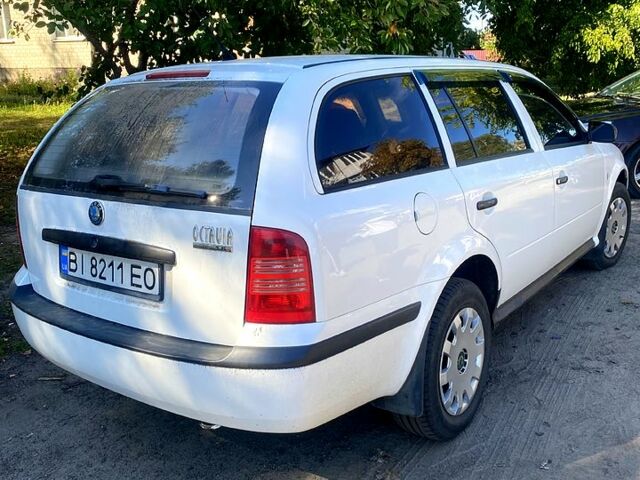 Белый Шкода Октавия, объемом двигателя 1.6 л и пробегом 0 тыс. км за 3700 $, фото 3 на Automoto.ua