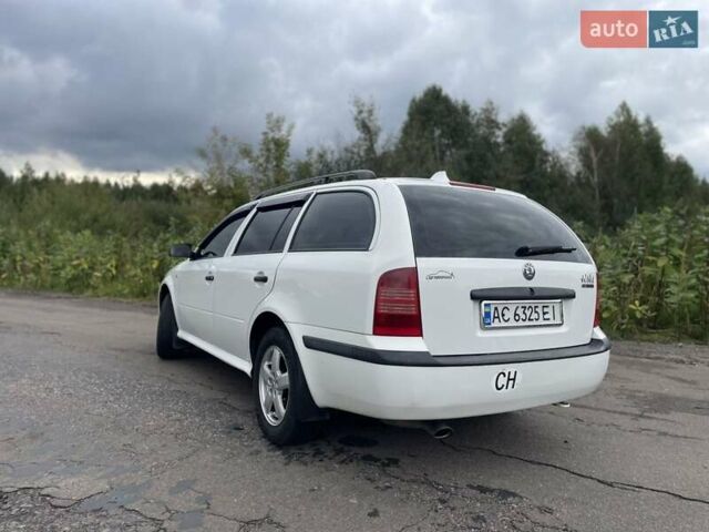 Белый Шкода Октавия, объемом двигателя 1.98 л и пробегом 301 тыс. км за 5500 $, фото 9 на Automoto.ua