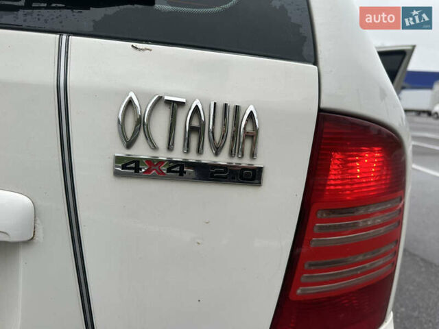 Білий Шкода Октавія, об'ємом двигуна 1.98 л та пробігом 254 тис. км за 4800 $, фото 11 на Automoto.ua