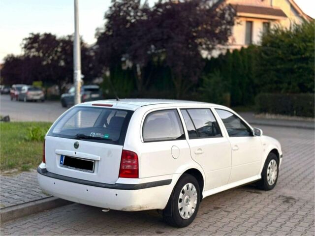 Белый Шкода Октавия, объемом двигателя 1.9 л и пробегом 311 тыс. км за 2500 $, фото 15 на Automoto.ua