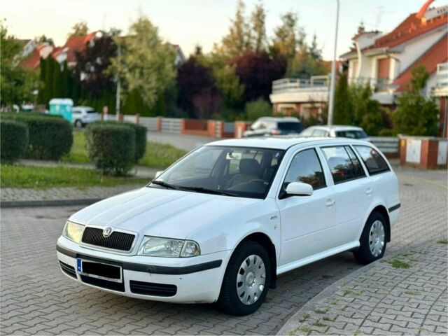 Белый Шкода Октавия, объемом двигателя 1.9 л и пробегом 311 тыс. км за 2500 $, фото 17 на Automoto.ua
