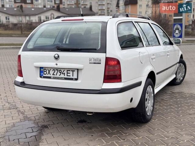 Белый Шкода Октавия, объемом двигателя 1.6 л и пробегом 269 тыс. км за 4500 $, фото 4 на Automoto.ua