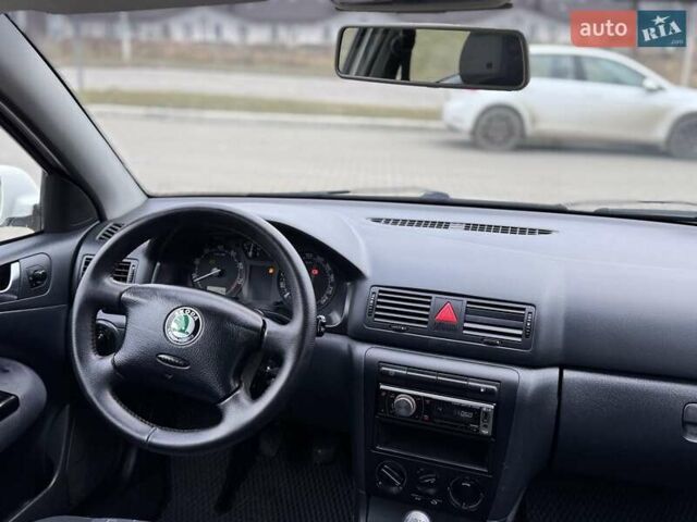 Белый Шкода Октавия, объемом двигателя 1.6 л и пробегом 269 тыс. км за 4500 $, фото 22 на Automoto.ua