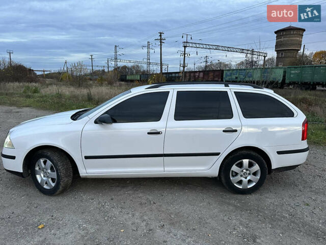 Шкода Октавия 2006 в Радивилове на Automoto.ua Белый Шкода Октавия, объемом двигателя 1.9 л и пробегом 332 тыс. км за 5500 $, фото 15 на Automoto.ua