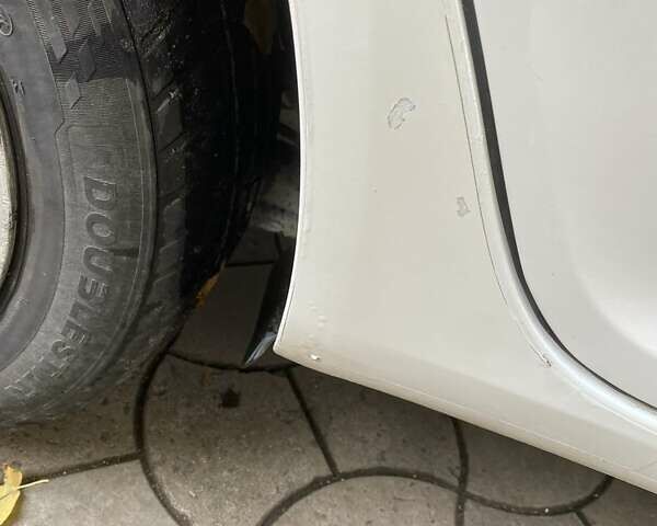 Белый Шкода Октавия, объемом двигателя 1.6 л и пробегом 261 тыс. км за 5950 $, фото 9 на Automoto.ua