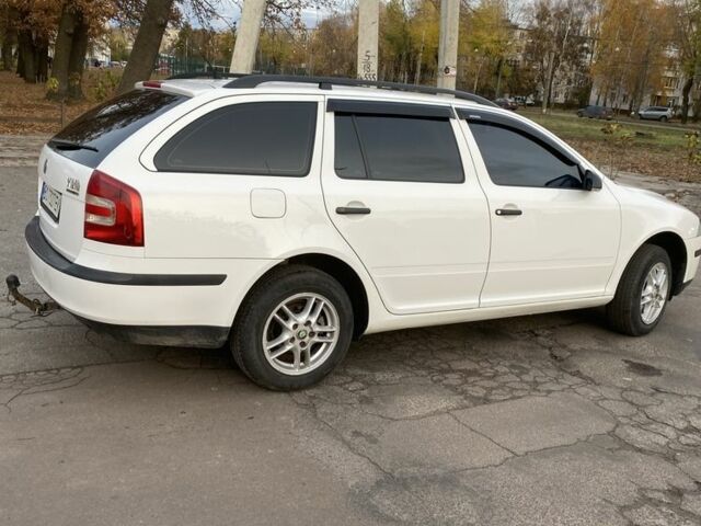 Белый Шкода Октавия, объемом двигателя 1.6 л и пробегом 231 тыс. км за 5950 $, фото 5 на Automoto.ua