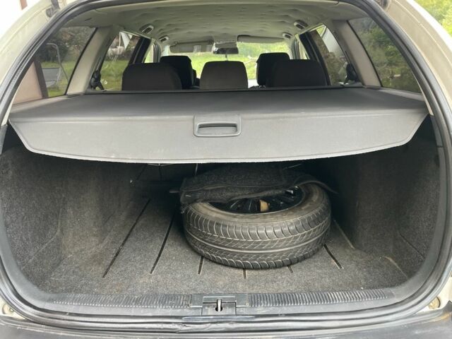 Білий Шкода Октавія, об'ємом двигуна 1.6 л та пробігом 400 тис. км за 3250 $, фото 7 на Automoto.ua